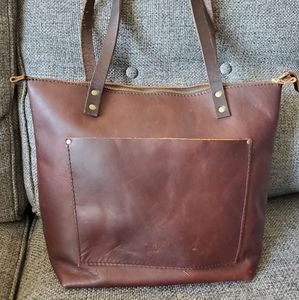 GUC Medium Zippered PLG Tote in Grizzly